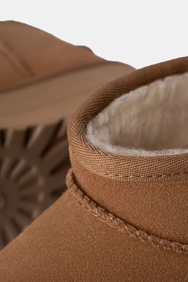 Classic Ultra Mini Platform Tan Women's Boots 5