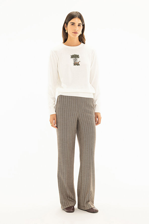 Cream Embroidered Women's Sweater 3