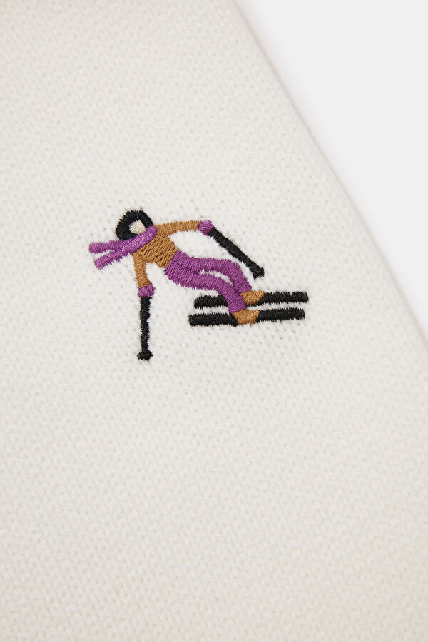 Ecru Embroidered Knitted Women's Sweater 8