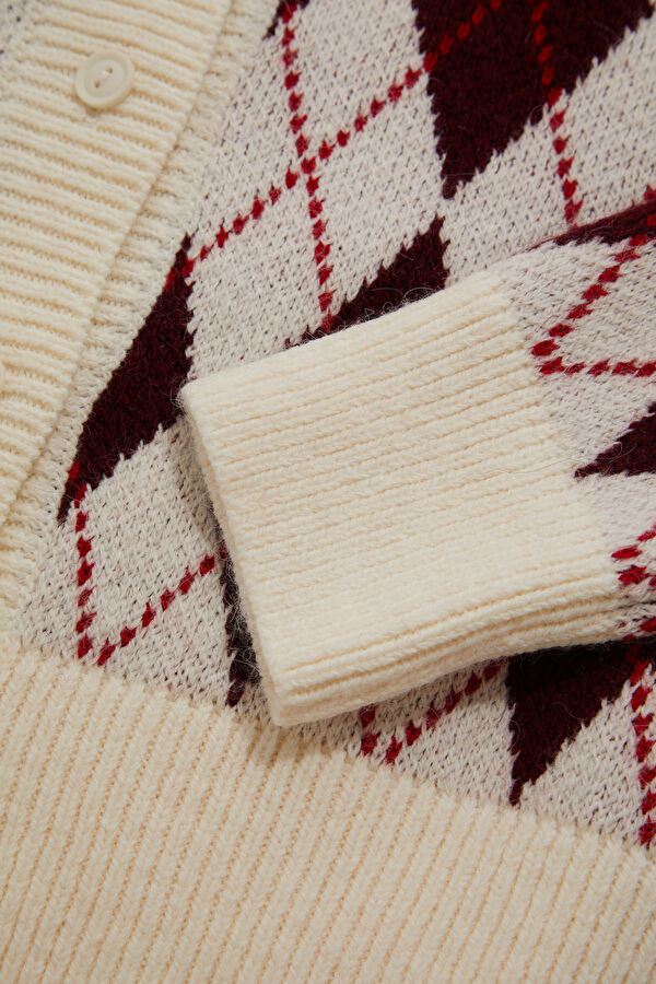 Ecru Diamond Pattern Knit Children's Cardigan 4