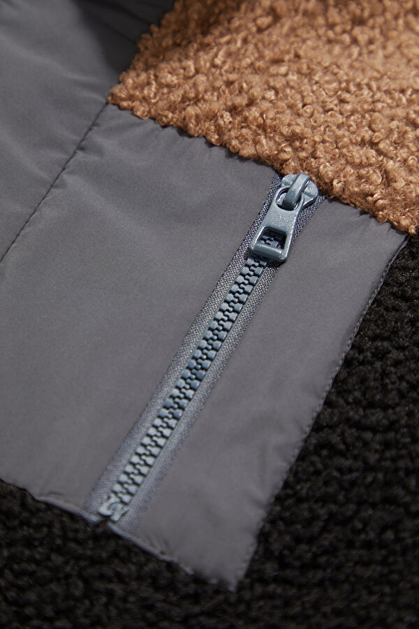 Beige Children's Coat 4