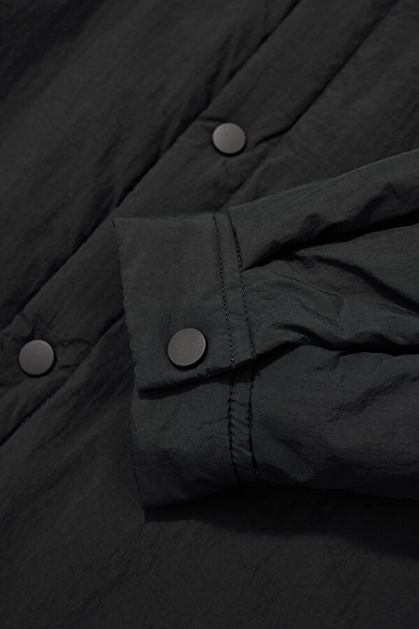 Men's Jacket with Black Buttons 4