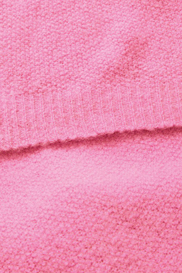 Pink Scarf 4