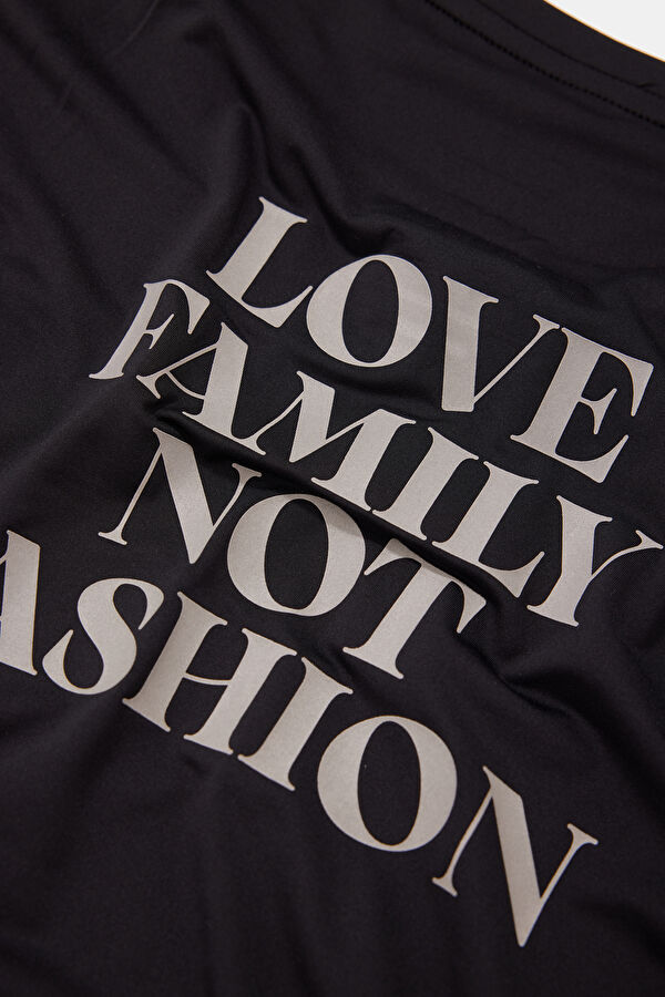 Black Men's T-Shirt 5