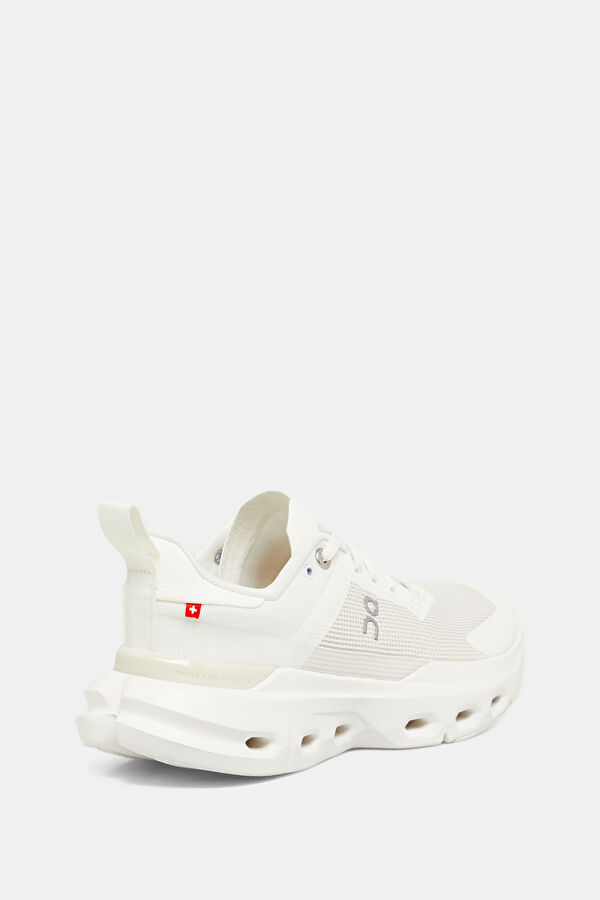 Cloudpulse Next White Women's Sneakers 3