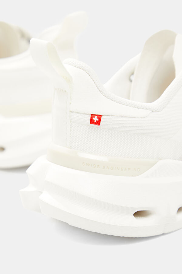 Cloudpulse Next White Women's Sneakers 5