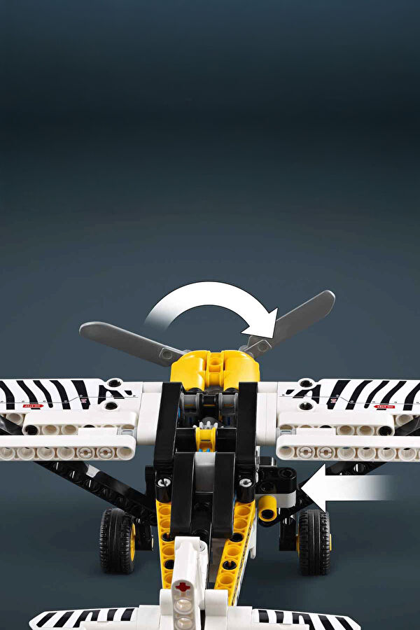 Arazi Uçağı 6