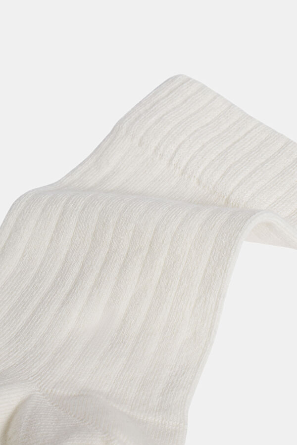 Ecru Socks 3