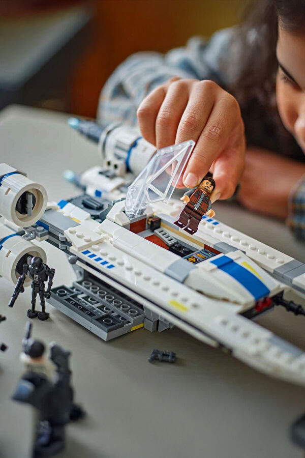 Star Wars: Andor Asi U-Wing Starfighter 75399&nbsp; 10