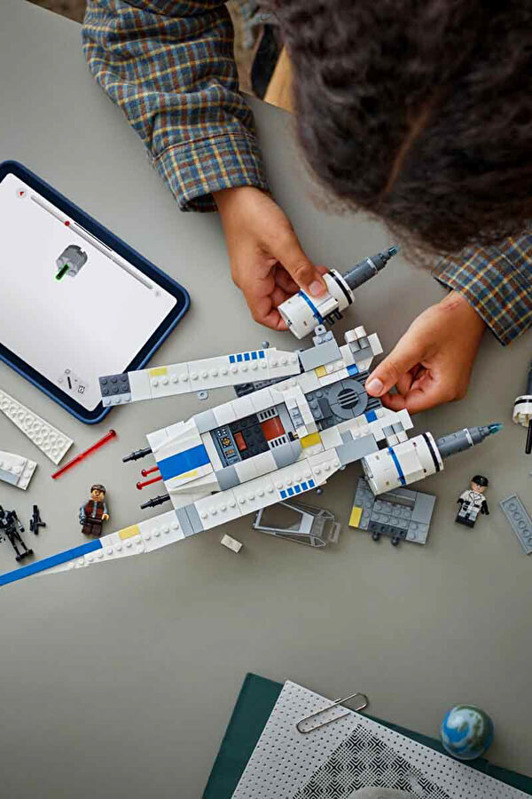 Star Wars: Andor Asi U-Wing Starfighter 75399&nbsp; 12