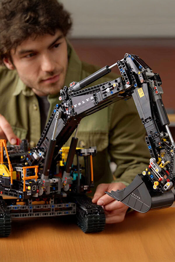 Technic Volvo EC500 Hybrid Ekskavatör 42215 12
