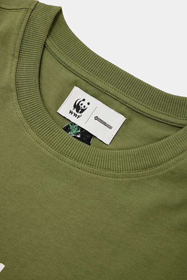 VA x WWF Giant Panda Unisex Organic T-Shirt 10