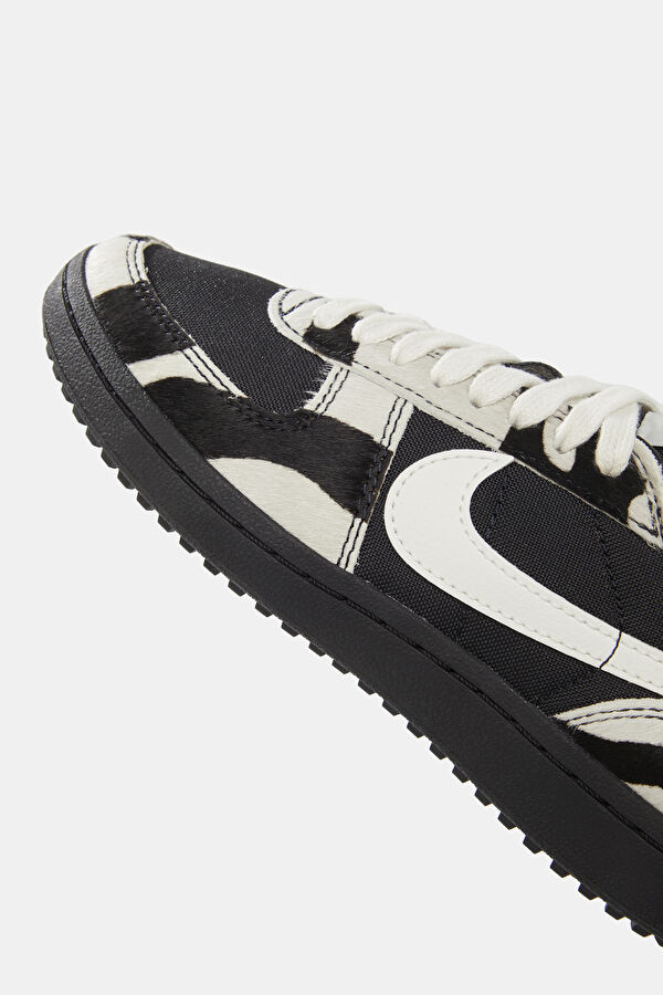 Field General Black Women's Sneakers 4
