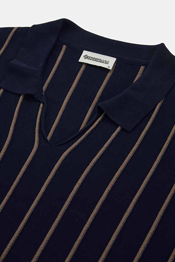 Navy Blue Polo Collar Striped Pattern Men's T-Shirt 3