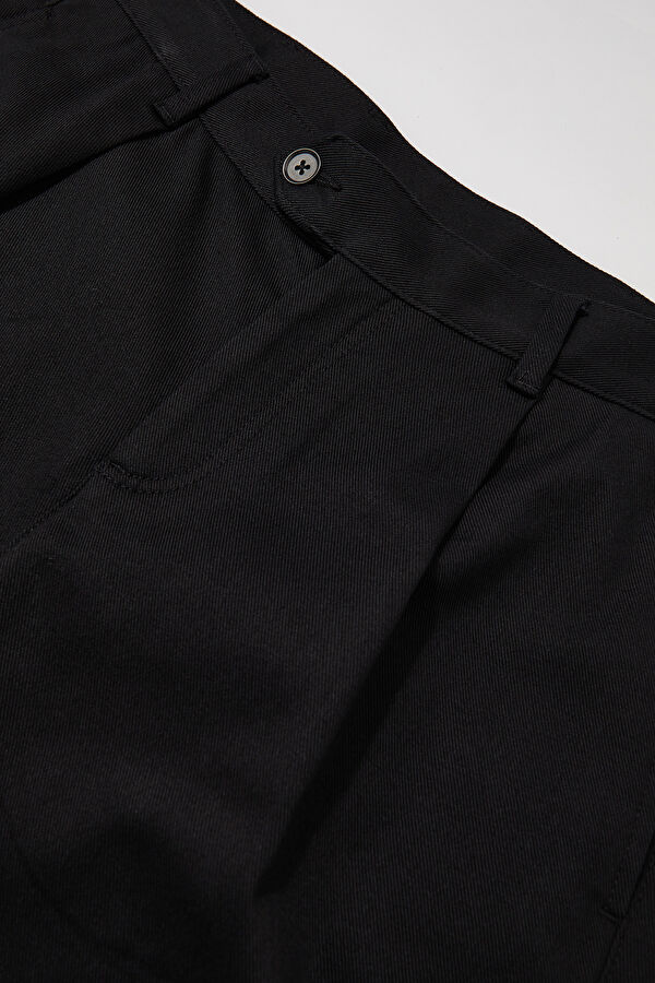 Relax Fit Black Tapered Fit Men's Pants 3