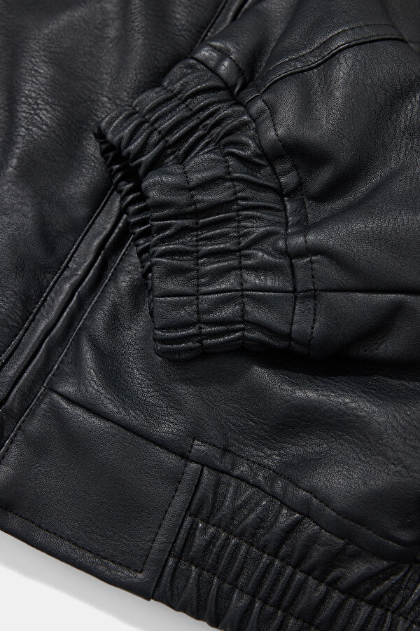 Black Jacket 4