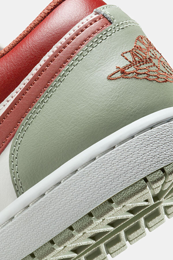 Air Jordan 1 Low Koyu Kum Erkek Spor Ayakkabı 9