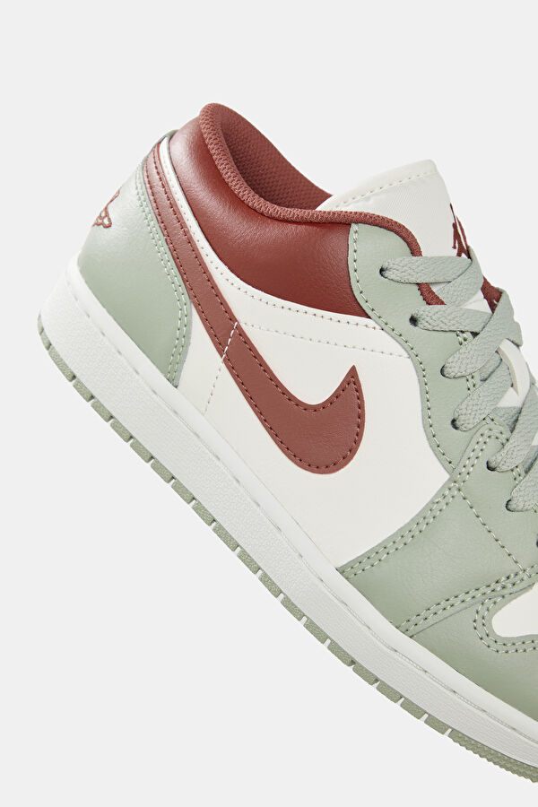 Air Jordan 1 Low Koyu Kum Erkek Spor Ayakkabı 6