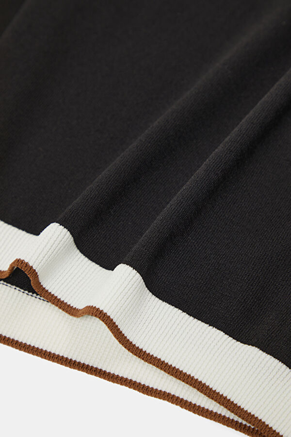 Black Polo Collar Men's T-Shirt 4