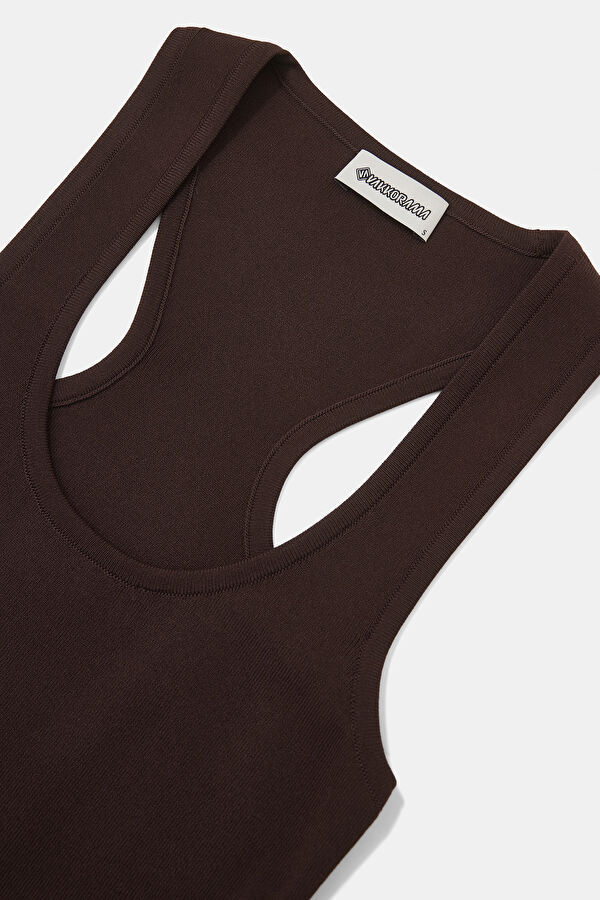 Women's Sleeveless Blouse in Coffee Brown 6