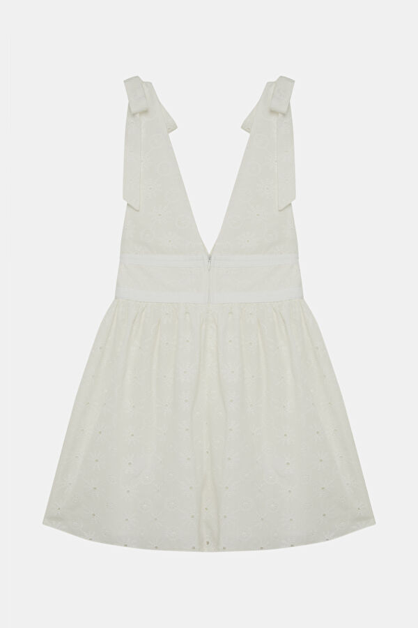 White Women's Dress 4