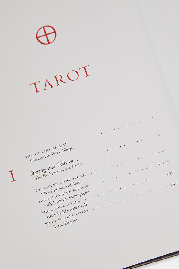 Tarot. The Library Of Esoterica 4
