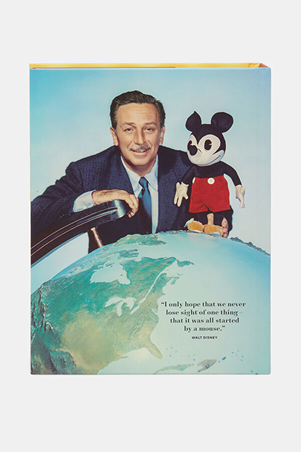 Walt Disney'S Mickey Mouse. The Ultimate History. 40Th Ed. 3