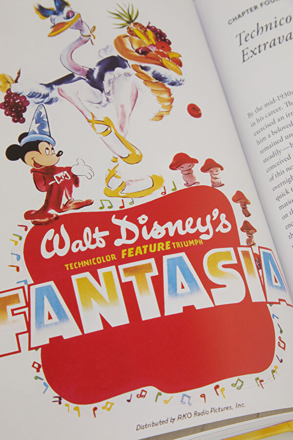Walt Disney'S Mickey Mouse. The Ultimate History. 40Th Ed. 10