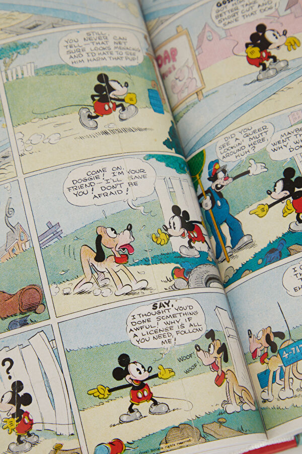 Walt Disney'S Mickey Mouse. The Ultimate History. 40Th Ed. 13