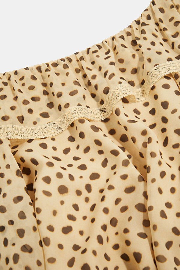 Light Yellow Patterned Long-Sleeve Women's Blouse 3