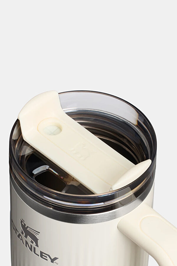 The Quencher H2.0 Fluted Tumbler Cream Thermos Cup with Straw 0.89 L 3