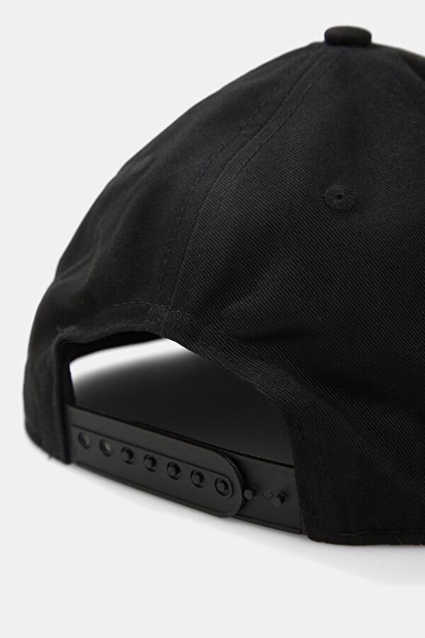 Black Embroidered Men's Hat 3