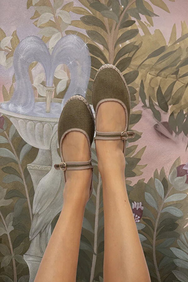 Ishmael Cream Women's Ballet Flats 4