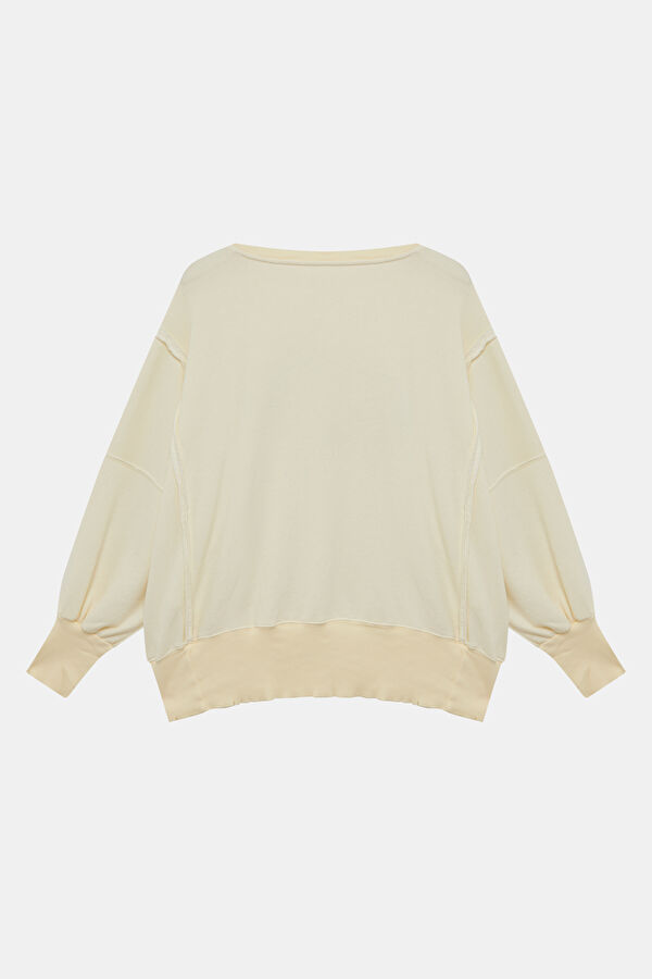 Krem Kadın Sweatshirt 2