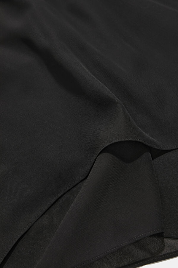 Black Long-Sleeve Women's Blouse 4