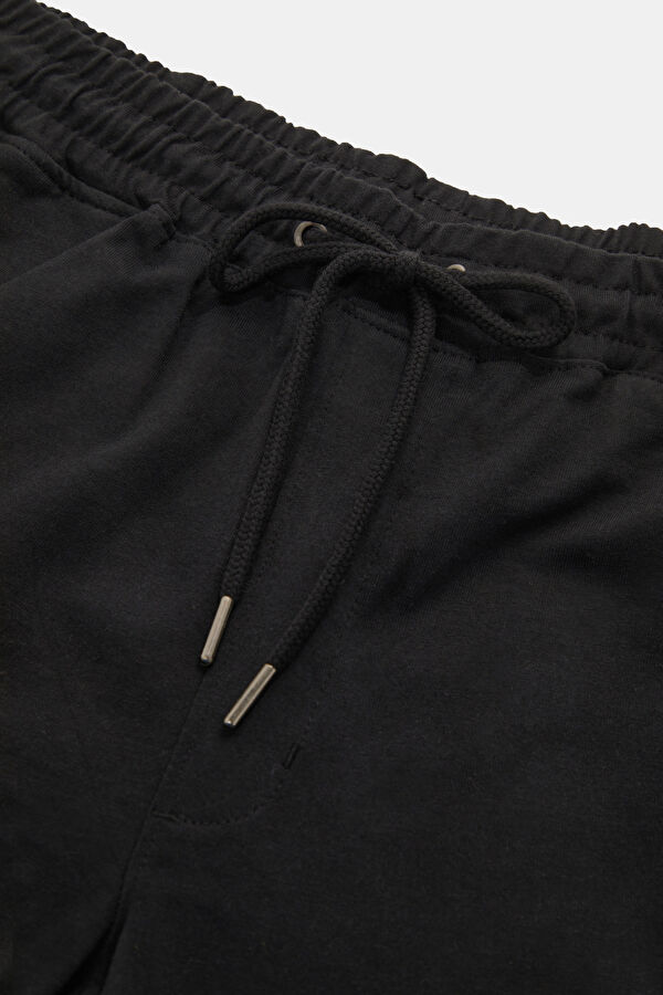 Black Embroidered Men's Shorts 3