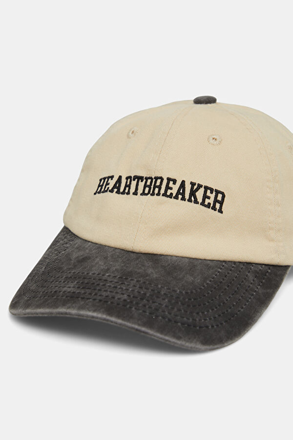 Beige Embroidered Hat 3