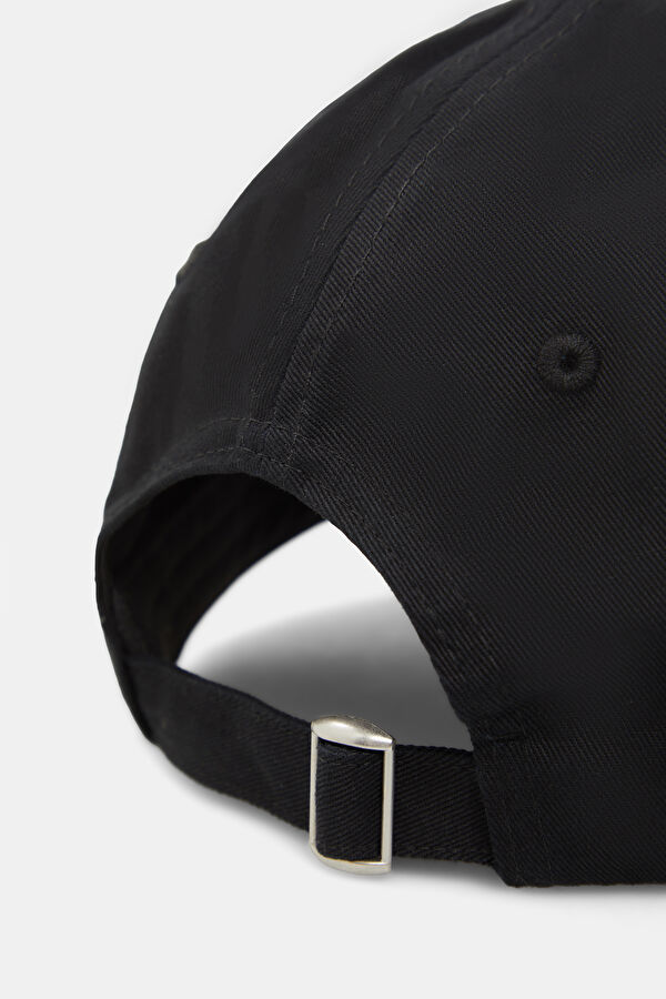 Black Hat 3