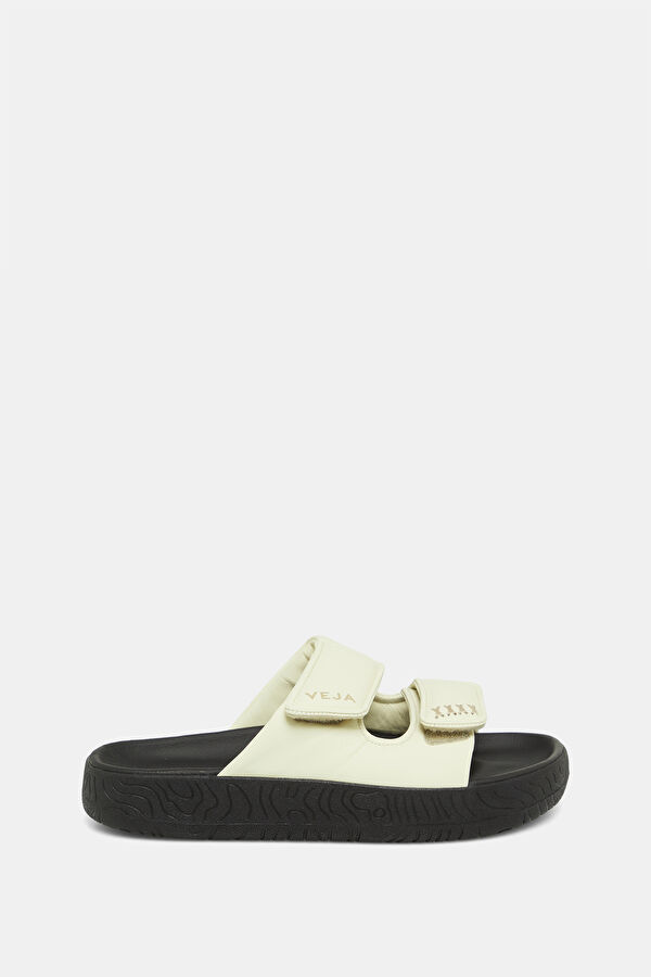 Etna Bold White Women's Slippers