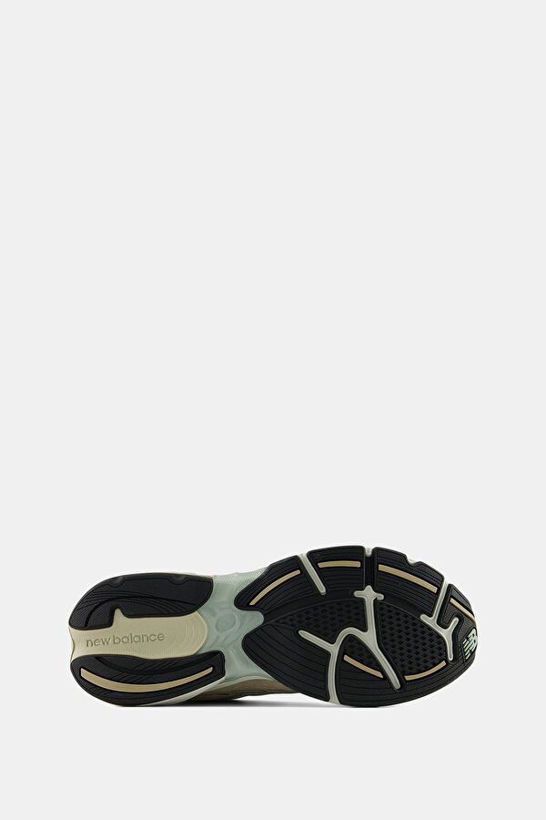 2010 Brown Men's Sneakers 4