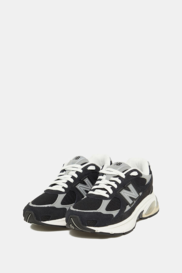 2010 Black Women's Sneakers 2