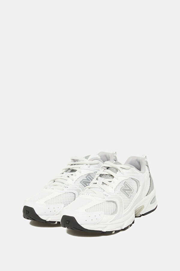 530 White Women's Sneakers 2