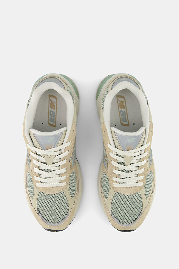 2010 Brown Women's Sneakers 3