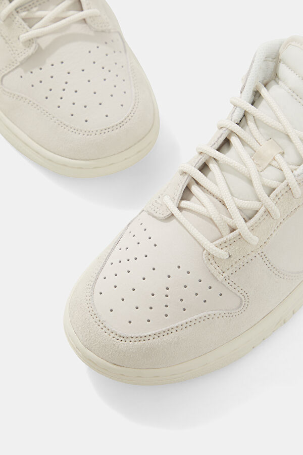 Dunk Low Retro SE Beige Men's Sneakers 4