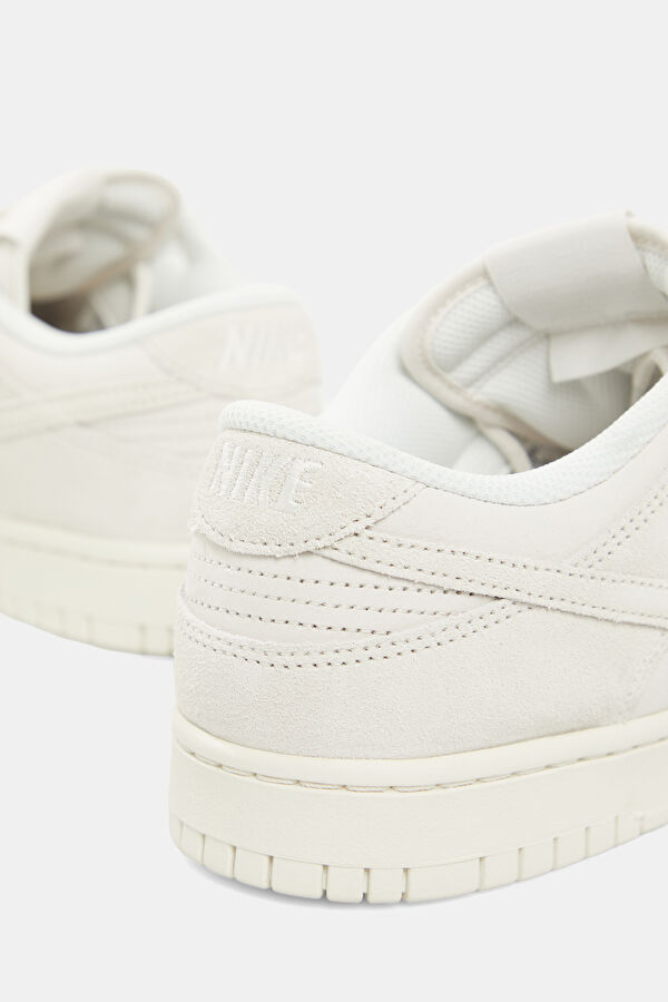 Dunk Low Retro SE Beige Men's Sneakers 5