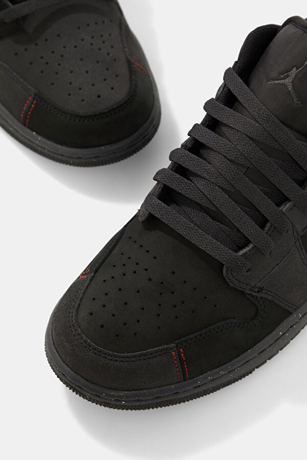 Air Jordan 1 Low SE Craft Siyah Erkek Spor Ayakkabı 4