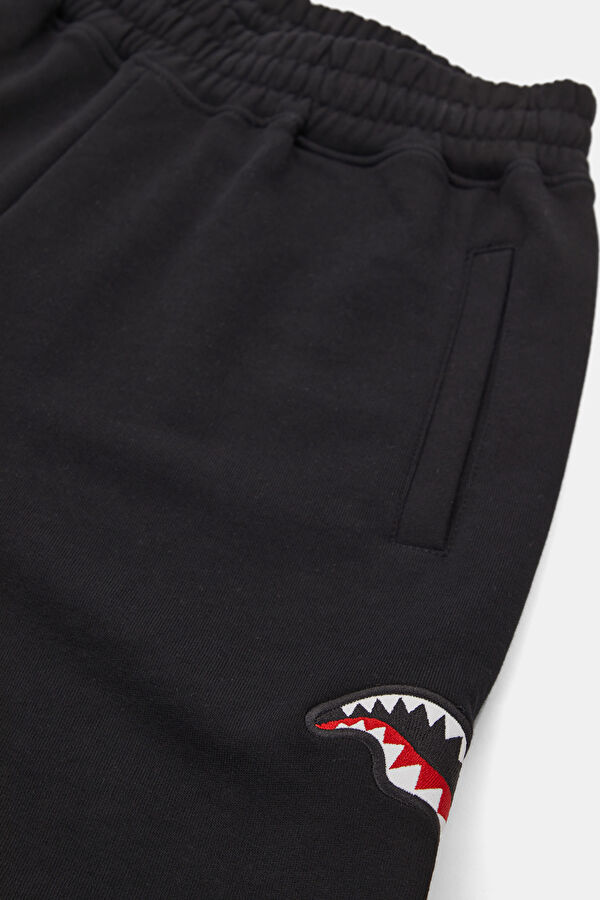 Black Embroidered Men's Shorts 3