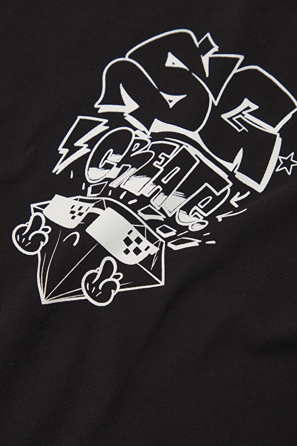 Relax Fit Black Crew Neck Printed Men's T-Shirt 4