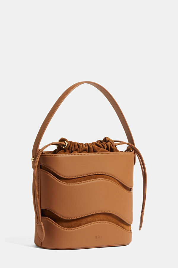 Rhèa Tan Leather Bag 4