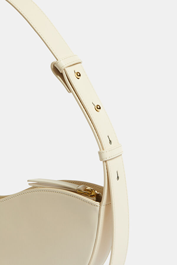 Arc De Flèu Ecru Leather Bag 4